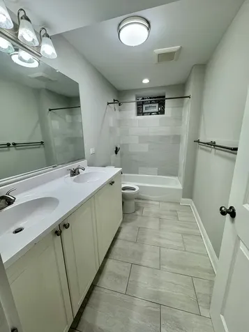 5506 North Glenwood Avenue Chicago IL 60640