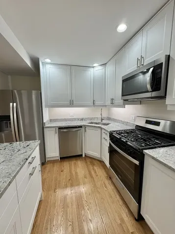 5506 North Glenwood Avenue Chicago IL 60640