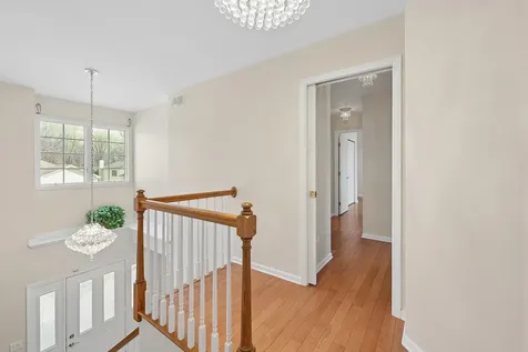 18036 Crystal Lane Lansing IL 60438