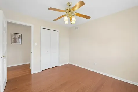18036 Crystal Lane Lansing IL 60438