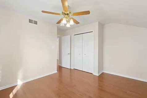 18036 Crystal Lane Lansing IL 60438