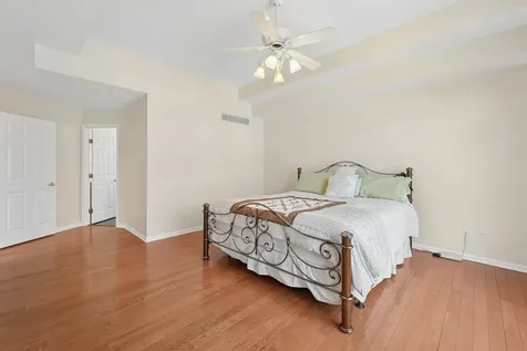 18036 Crystal Lane Lansing IL 60438