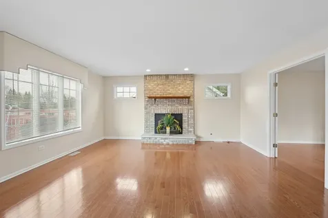 18036 Crystal Lane Lansing IL 60438
