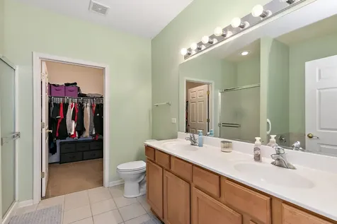 1527 Waterside Drive Dekalb IL 60115