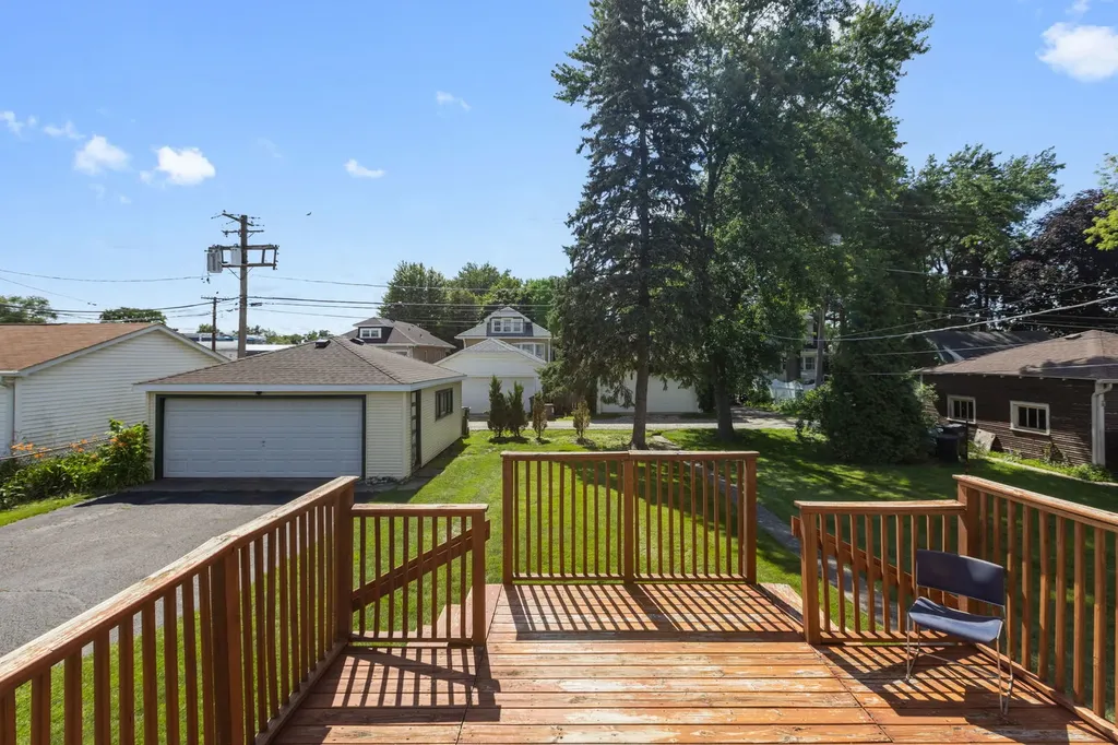 4030 Vernon Avenue Brookfield IL 60513