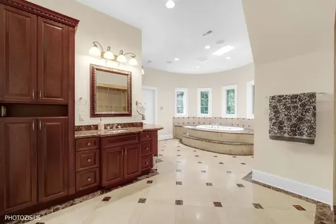 2895 Keystone Road Northbrook IL 60062