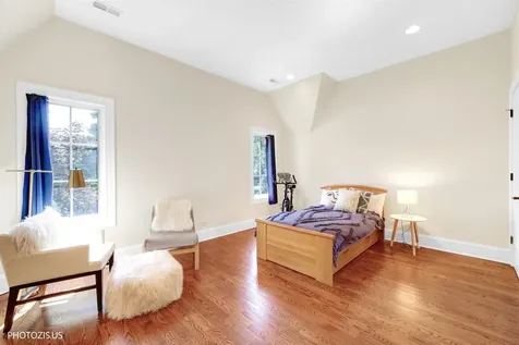 2895 Keystone Road Northbrook IL 60062