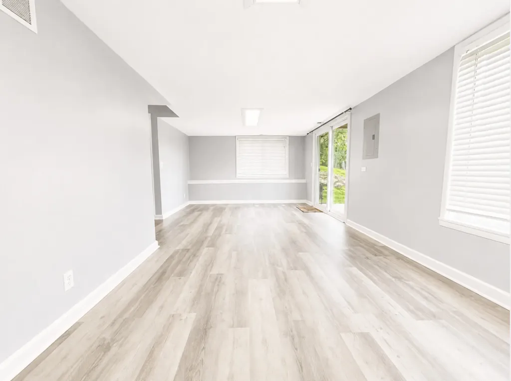 130 Park Ridge Court Aurora IL 60504