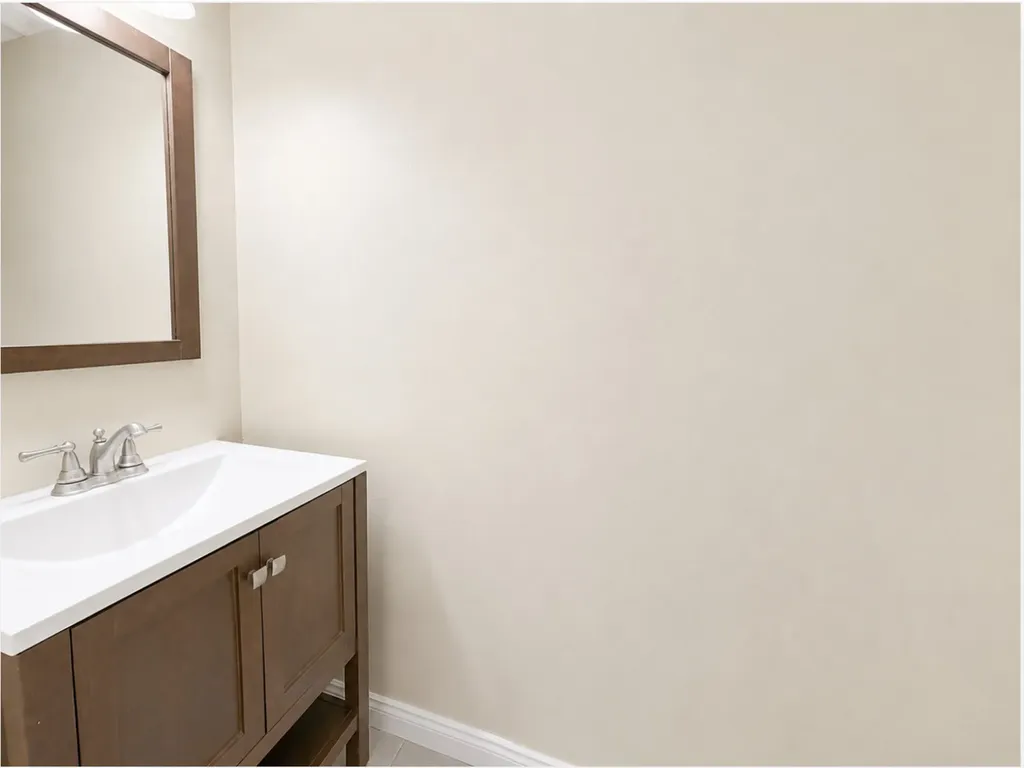 130 Park Ridge Court Aurora IL 60504