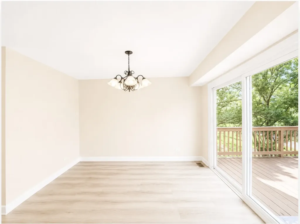 130 Park Ridge Court Aurora IL 60504