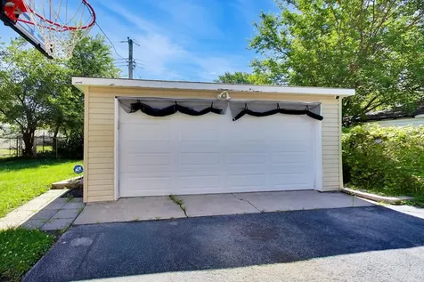 16641 Paulina Street Markham IL 60428