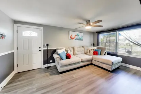 16641 Paulina Street Markham IL 60428