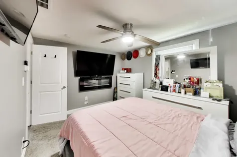 16641 Paulina Street Markham IL 60428
