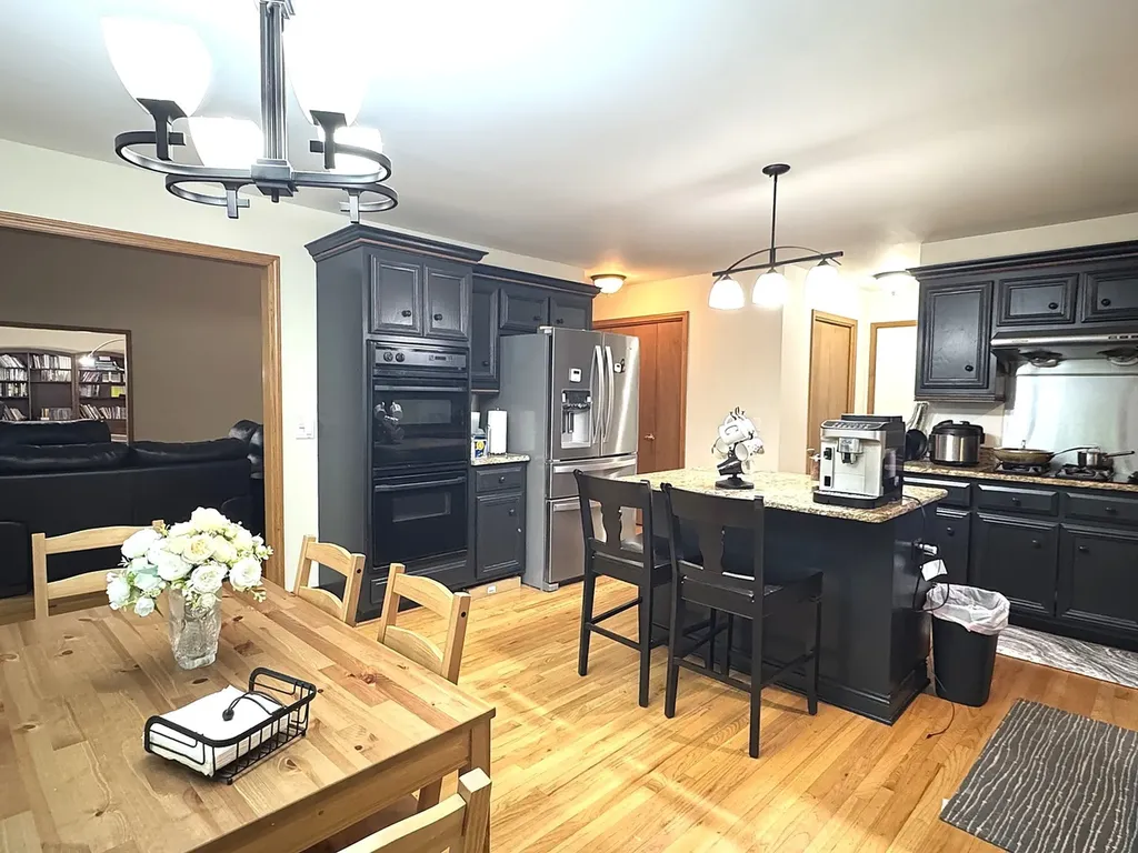 3824 Patty Berg Court Woodridge IL 60517