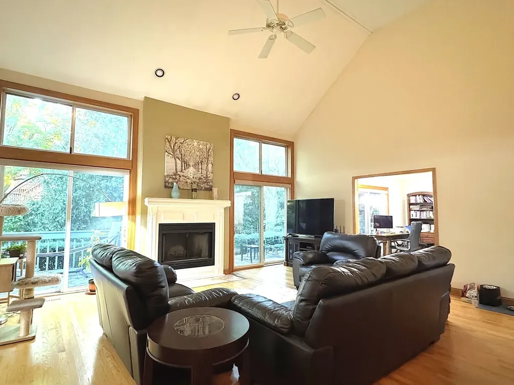 3824 Patty Berg Court Woodridge IL 60517