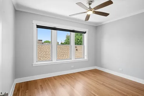 1702 West Catalpa Avenue Chicago IL 60640