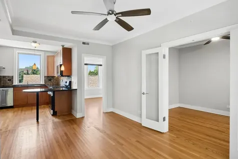 1702 West Catalpa Avenue Chicago IL 60640