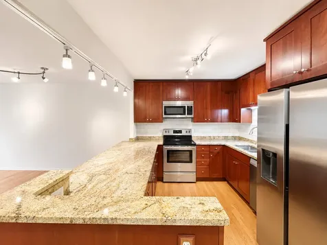 211 East Ohio Street Chicago IL 60611