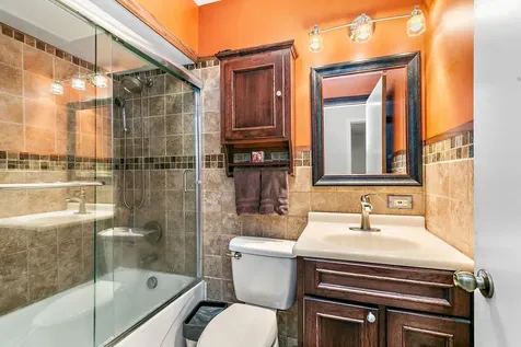 7798 Kingsbury Drive Hanover Park IL 60133