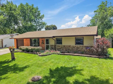 7798 Kingsbury Drive Hanover Park IL 60133