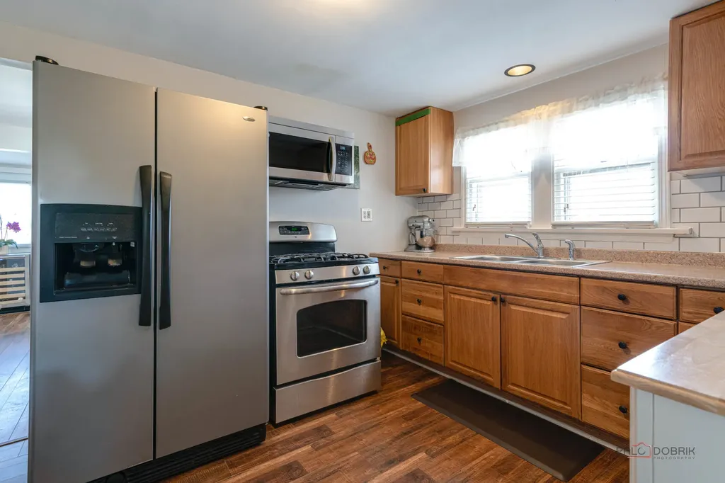 43250 North Lakeside Drive Antioch IL 60002