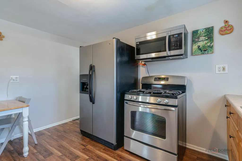 43250 North Lakeside Drive Antioch IL 60002