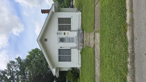 602 South Vicksburg Street Marion IL 62959