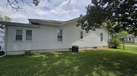 602 South Vicksburg Street Marion IL 62959