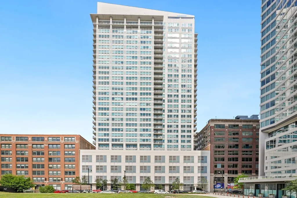 701 South Wells Street Chicago IL 60607