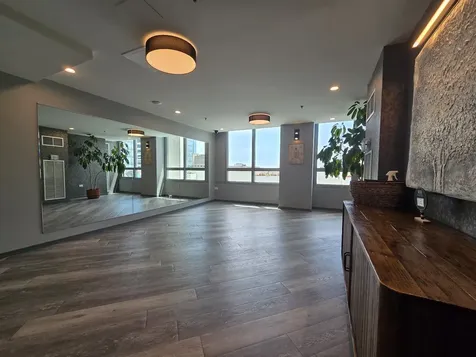 701 South Wells Street Chicago IL 60607
