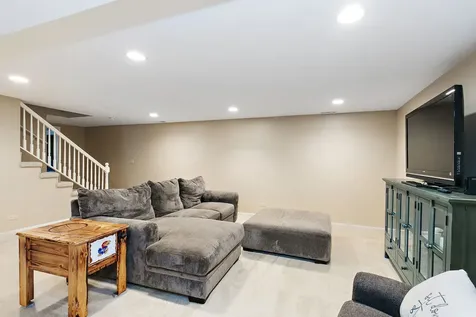48 Park Avenue Cary IL 60013