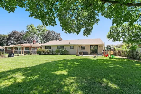 48 Park Avenue Cary IL 60013