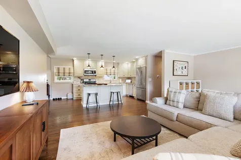 48 Park Avenue Cary IL 60013