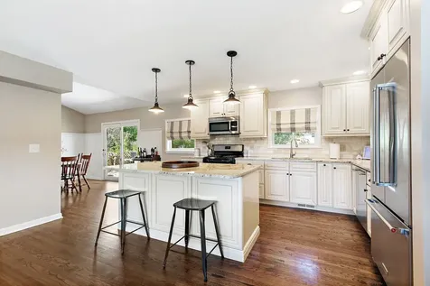 48 Park Avenue Cary IL 60013