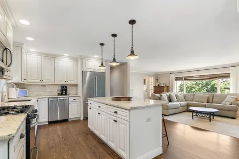 48 Park Avenue Cary IL 60013