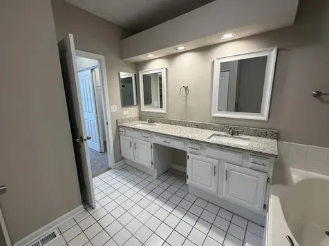 112 Harvard Court Glenview IL 60025
