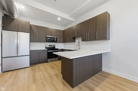 2839 West Belmont Avenue Chicago IL 60618