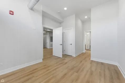 2839 West Belmont Avenue Chicago IL 60618