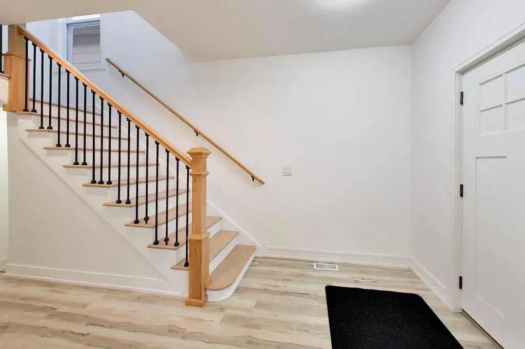 544 North Leamington Avenue Chicago IL 60644