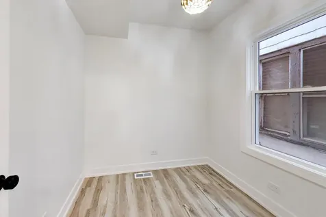 544 North Leamington Avenue Chicago IL 60644