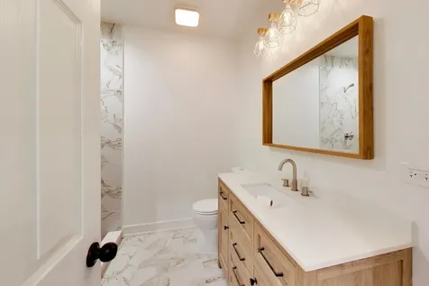 544 North Leamington Avenue Chicago IL 60644