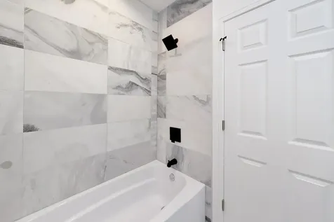 544 North Leamington Avenue Chicago IL 60644