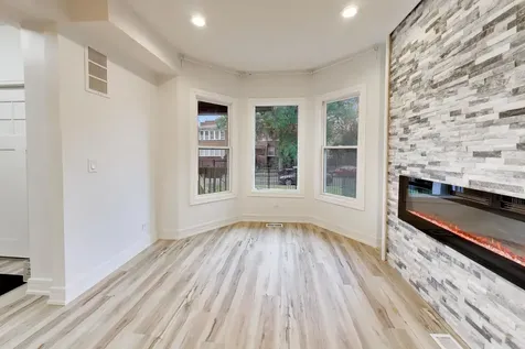 544 North Leamington Avenue Chicago IL 60644