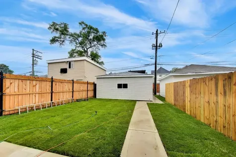 544 North Leamington Avenue Chicago IL 60644