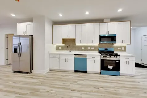 544 North Leamington Avenue Chicago IL 60644