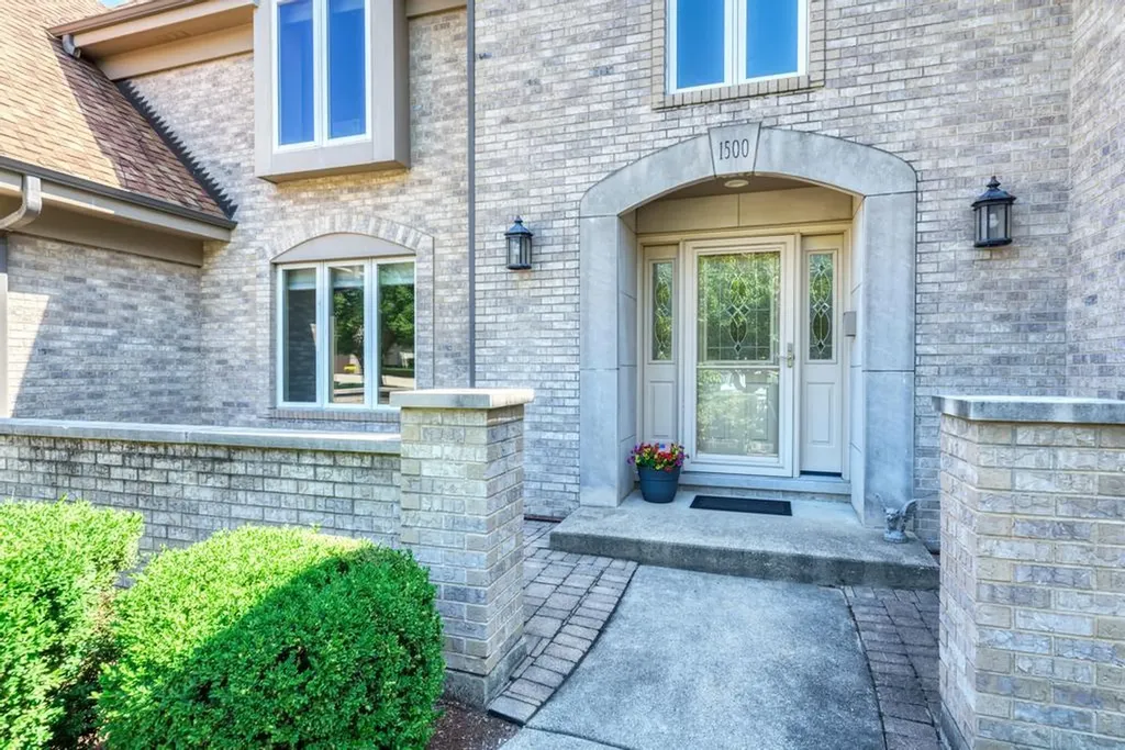 1500 Royal Oak Road Darien IL 60561
