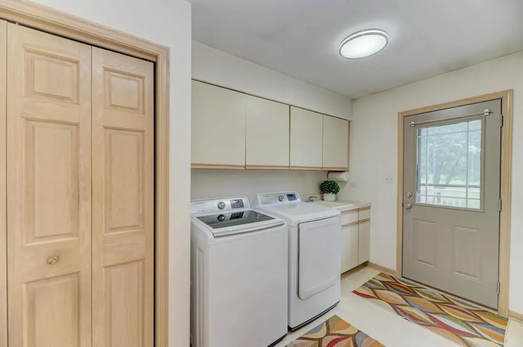 1500 Royal Oak Road Darien IL 60561