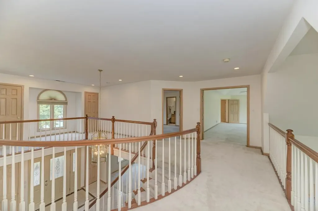 1500 Royal Oak Road Darien IL 60561