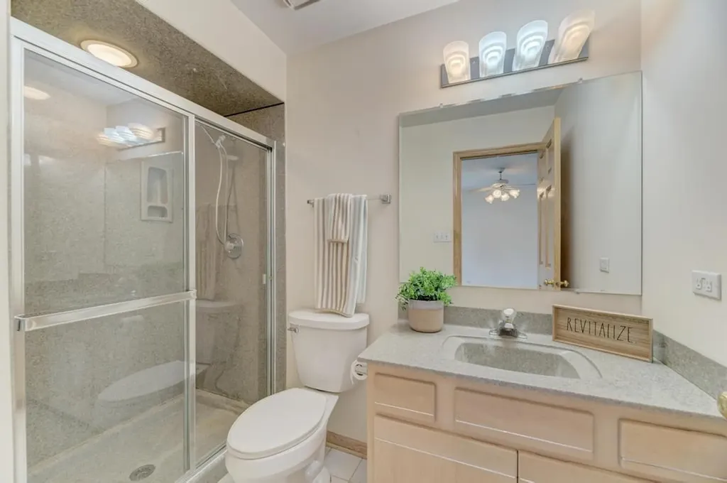1500 Royal Oak Road Darien IL 60561
