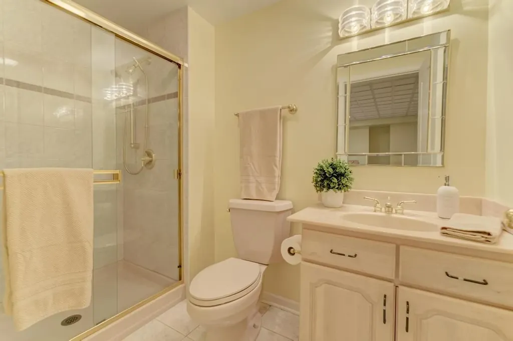 1500 Royal Oak Road Darien IL 60561